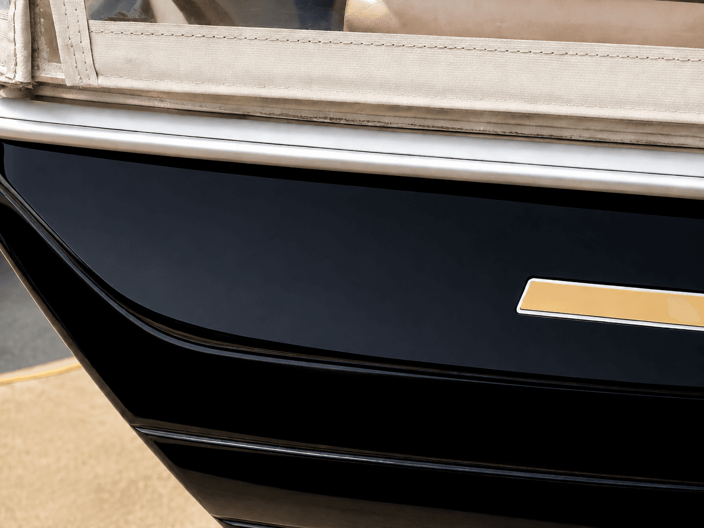 Duffy hull after oxidation removal and gelcoat restoration